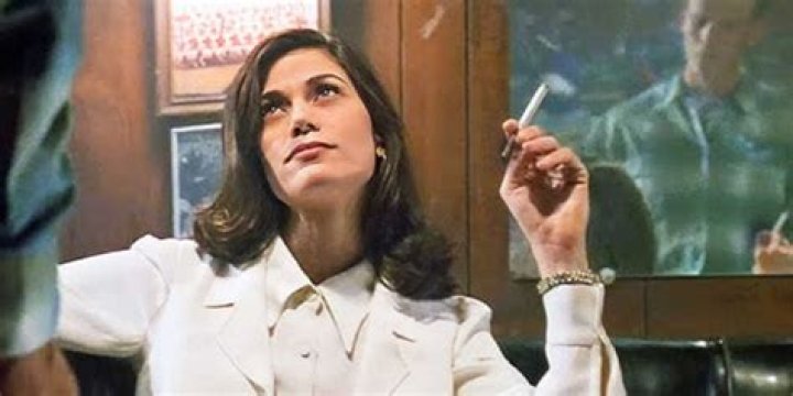 Linda Fiorentino: The Enigmatic Star of the Silver Screen