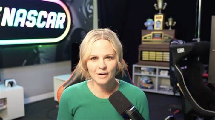 Shannon Spake: The Mystery Behind No Wedding Ring